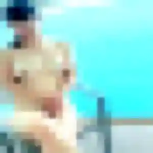 rencontre adulte à Givrand : photo de Aïcha, 22 ans - sans engagement