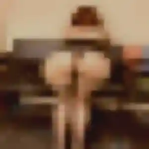 Esi, 36 ans, cherche un rencontre adulte à Glos