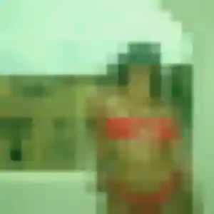 Sira, 38 ans, connectée à Gonneville-sur-Mer pour un rencontre adulte