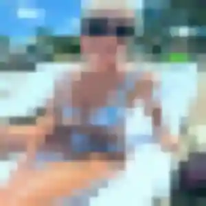 Déla, 29 ans, en ligne à Grand'Combe-Châteleu pour un rencontre adulte