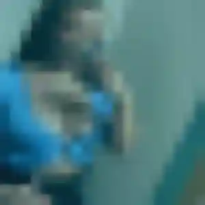 Photo de Louna à Grans (25 ans) - rencontre adulte gratuit