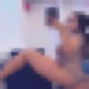 Philippine de Gratens, 19 ans - rencontre adulte discret