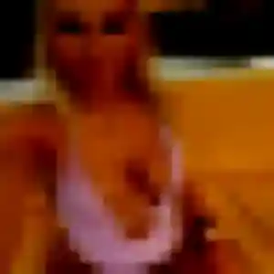 Folake, 24 ans, dispo pour rencontre adulte à Gron