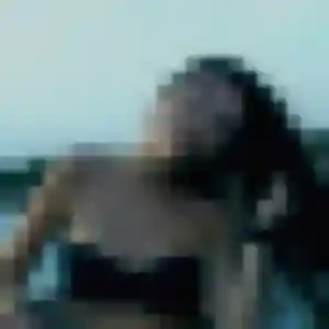 Élise, 37 ans, en ligne à Gruffy pour une rencontre coquine