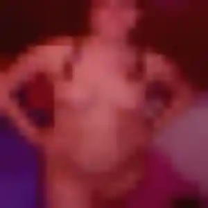 Tiffany, fille de 38 ans propose rencontre adulte à Guécélard