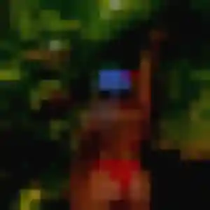 Photo de Karima à Guéreins (33 ans) - rencontre adulte anonyme