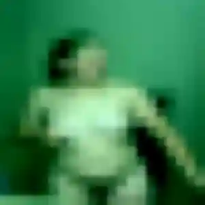 Jamila, 20 ans, cherche un rencontre adulte à Guiclan