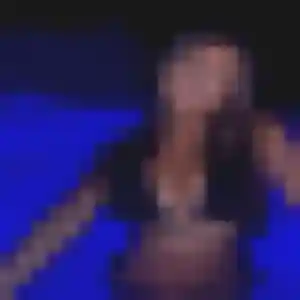 Rokia, 20 ans, connectée à Guignen pour une rencontre coquine