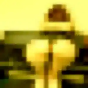 Sixtine, 20 ans, connectée à Halluin pour un rencontre adulte