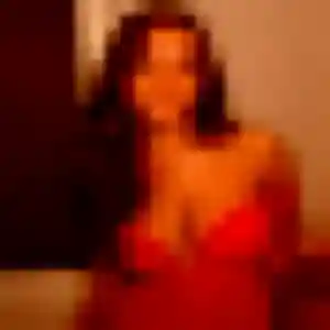 Arame, fille de 19 ans propose rencontre adulte à Hanvec