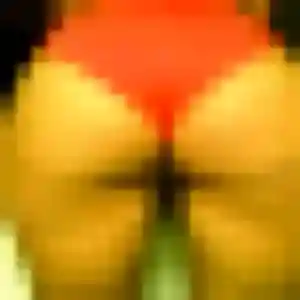 Inès, femme de 33 ans propose rencontre adulte à Héloup