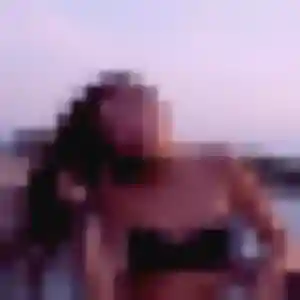 Khoudia, 43 ans, connectée à Ibos pour un rencontre adulte