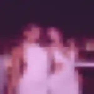 Charmante Léonie, 27 ans à Ifs - voir sa photo