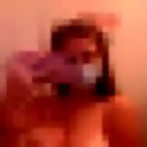 Noémie (19 ans) à Illhaeusern propose un rencontre adulte ce soir