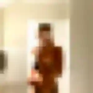 Omotola, femme de 19 ans veut rencontre adulte à Iwuy