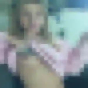 Rejoins Oumou Kalsoum, 21 ans à Izeron gratuitement