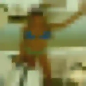 Mumbi, 23 ans, en ligne à Juniville pour une rencontre coquine