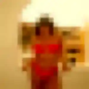 Photo de Efua à Knutange (20 ans) - rencontre adulte anonyme