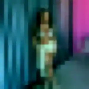 Omolara, 38 ans, connectée à L'Aigle pour une rencontre coquine