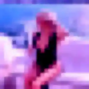 Mabinty, 27 ans, disponible à La Bourboule pour une rencontre coquine