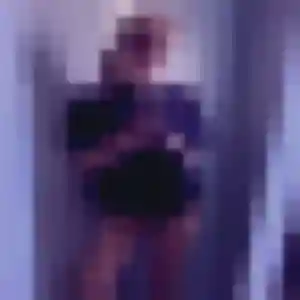 Profil de Madeleine à La Clisse (24 ans) - rencontre adulte gratuit