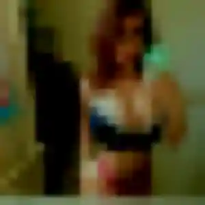 Ebele, femme de 32 ans propose rencontre adulte à La Clusaz