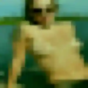 Madeleine, fille de 19 ans propose rencontre adulte à La Cluse-et-Mijoux