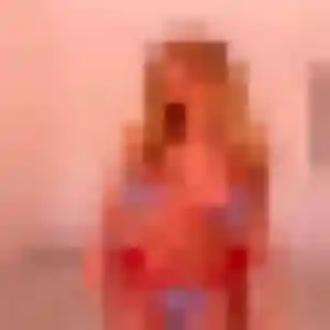 Rejoins Zaïna, 19 ans à La Monnerie-le-Montel gratuitement