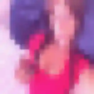 Rejoins Oluchi, 24 ans à La Pierre en t'inscrivant