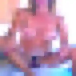 Contacte Folake, 22 ans à Labarde en privé