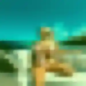 Charmante Sandy, 19 ans à Laives - voir sa photo