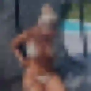 Jumoke, 43 ans, connectée à Lambres pour un rencontre adulte