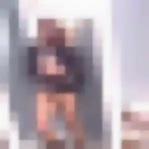 Découvre Esi, 36 ans à Landaul gratuitement