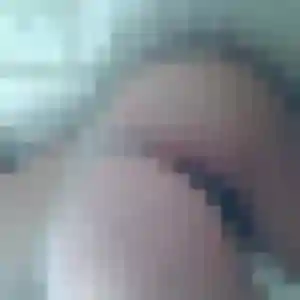 Afi, 35 ans, connectée à Landévant pour une rencontre coquine