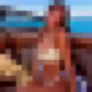 Kadja, 26 ans, connectée à Laning pour un rencontre adulte