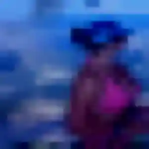 Photo de Morenike à Lanvénégen (25 ans) - rencontre adulte anonyme