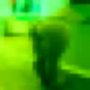 Rejoins Esi, 37 ans à Laroque en privé