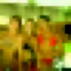 Jolie Favour, 34 ans à Larra - voir sa photo