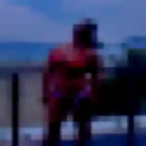 Photo de Lou à Le Cheix (21 ans) - rencontre adulte anonyme