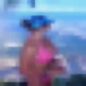 Henriette (25 ans) à Le Havre attend une rencontre rapidement