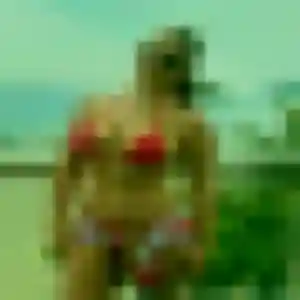 Photo de Naïma à Le Magny (26 ans) - rencontre adulte gratuit