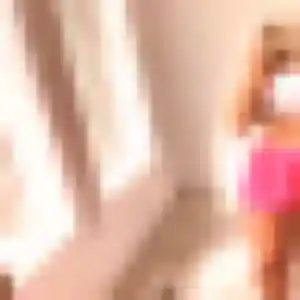 Akinyi (44 ans) à Le Mayet-de-Montagne attend un rencontre adulte maintenant
