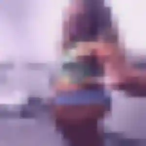 rencontre adulte à Le Val-Doré : profil de Farida, 33 ans - accès libre