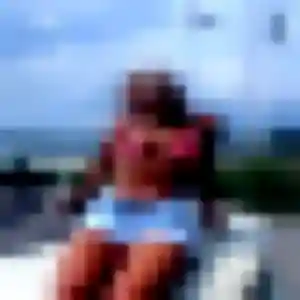 Precious, 24 ans, veut un rencontre adulte à Lederzeele