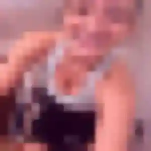 Photo privée de Nabou, 22 ans à Lédignan - rencontre sans lendemain