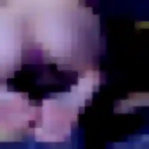 Contacte Adjoua, 23 ans à Lencloître en privé