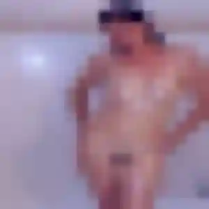 Salomé, 22 ans, disponible à Léojac pour un rencontre adulte