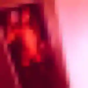Keza (19 ans) à Les Mathes cherche une rencontre maintenant