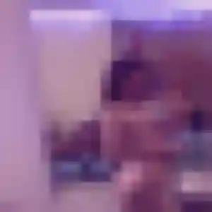 Nassira, fille de 24 ans cherche rencontre adulte à Les Vans