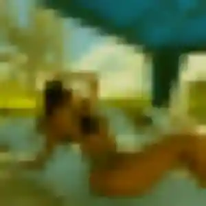 Karima, 26 ans, connectée à Lessay pour une rencontre coquine